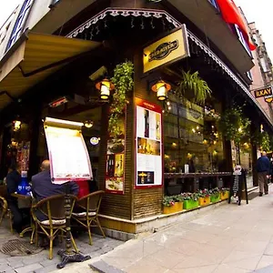 ilkay-hotel-sirkeci-group-istanbul.istanbul-turkeyhotels.com/