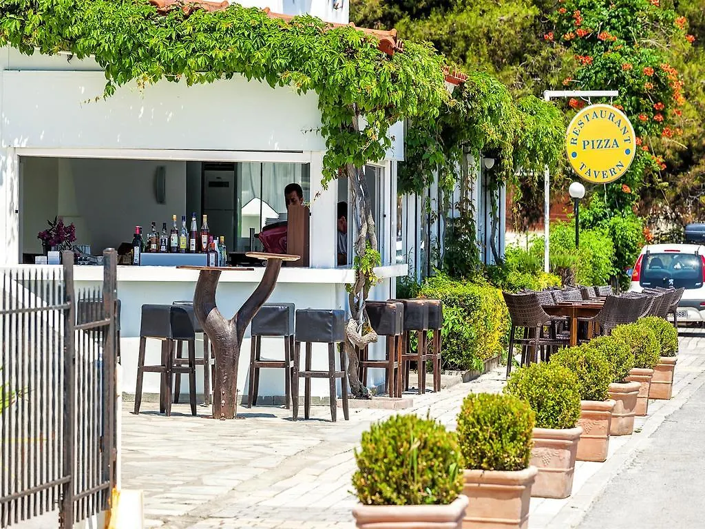 Xenios Dolphin Beach Hotel Possidi