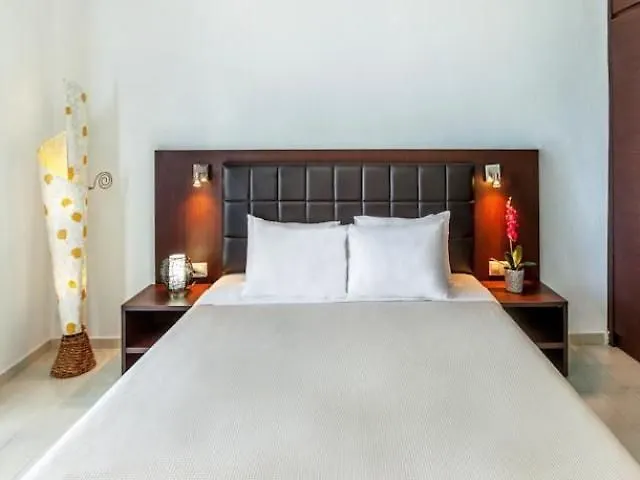 Xenios Dolphin Beach Hotel Possidi